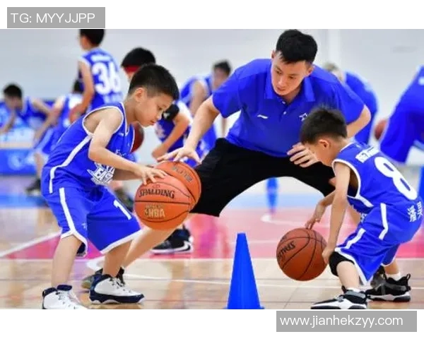 蕲春东方启明星篮球场周边活动丰富多彩助力青少年健康成长