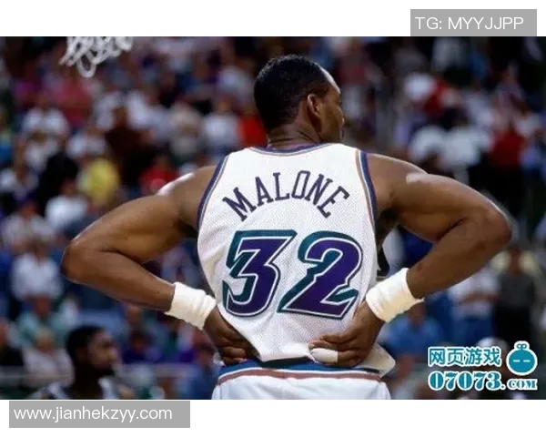 金发篮球明星的传奇之路与背后的奋斗故事